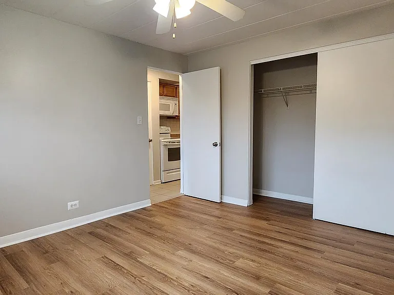 7740 Harvard St #4A — Photo 9