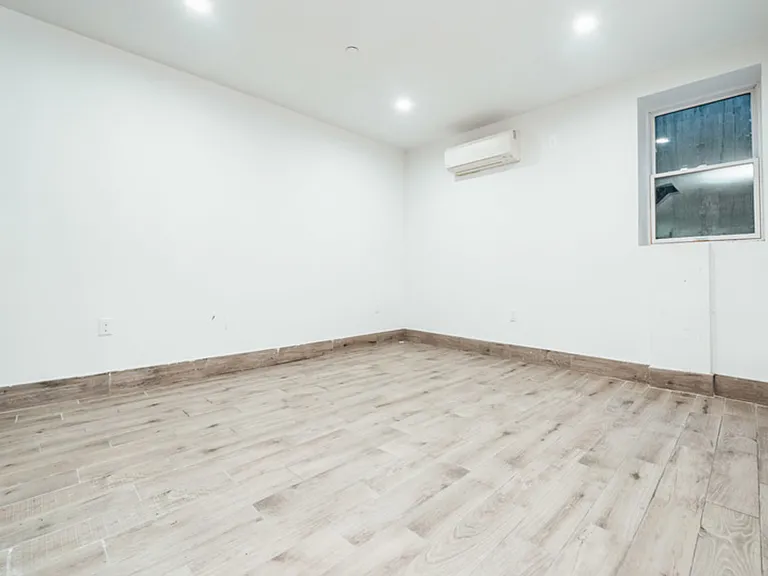67 Stanhope St #1G — Photo 7