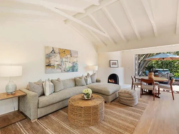 1511 E Valley Rd #A, Santa Barbara, CA 93108