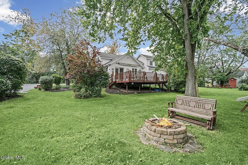 5th image of 1167 Meadowdale Road