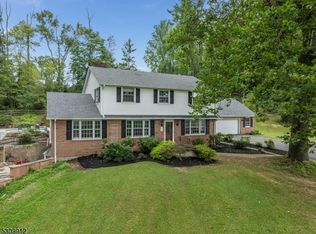 7 Hillbrook Ln, Milford, NJ 08848