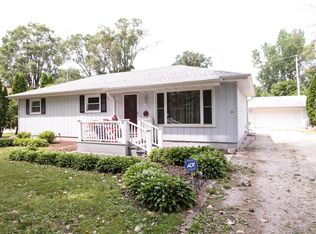 30118 Meadow Dr, Burlington, WI