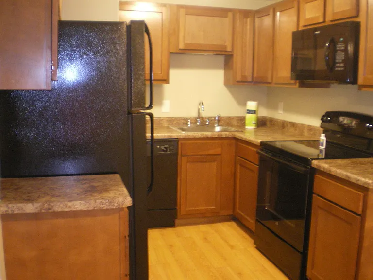 Winkworth Apartment Homes — Photo 7