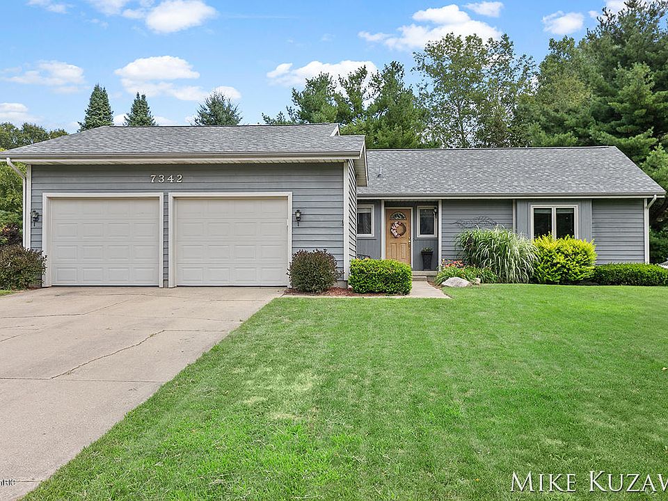 1st image of 7342 Arbol Dr NE