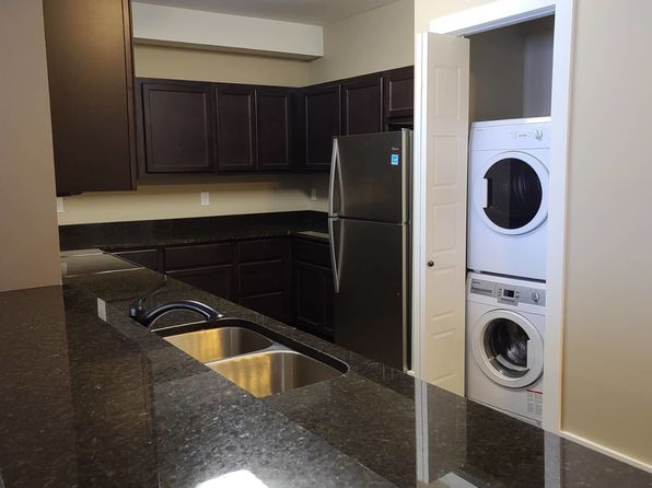 2212 E 12th St APT 102