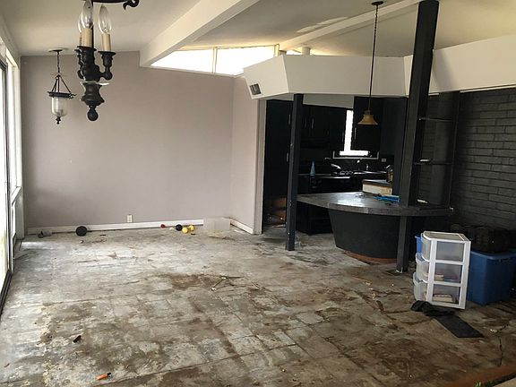 2nd image of 4528 Bethany St