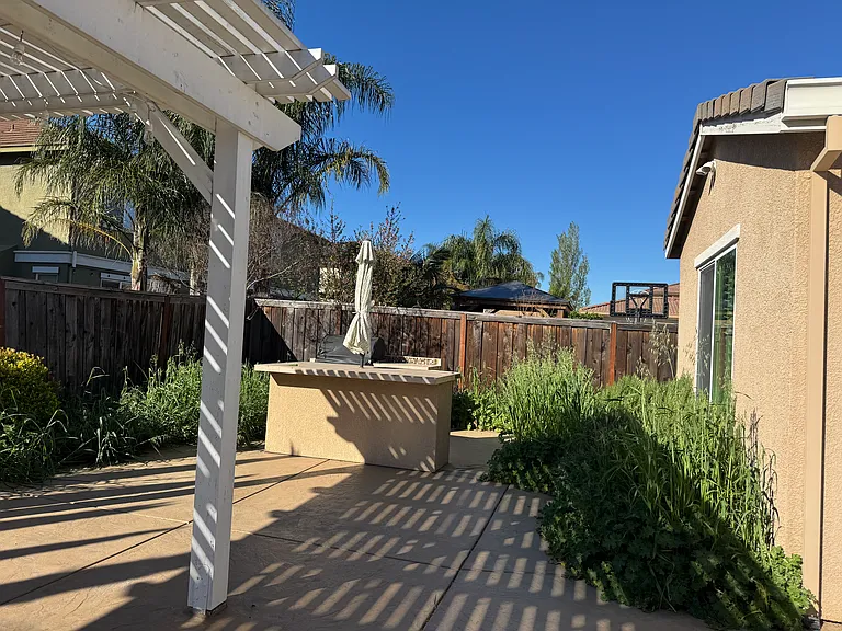 2031 Newcastle Dr — Photo 14