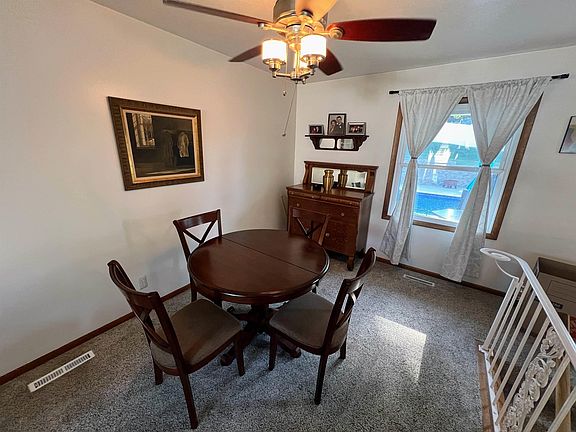 4th image of 2203 Allan St