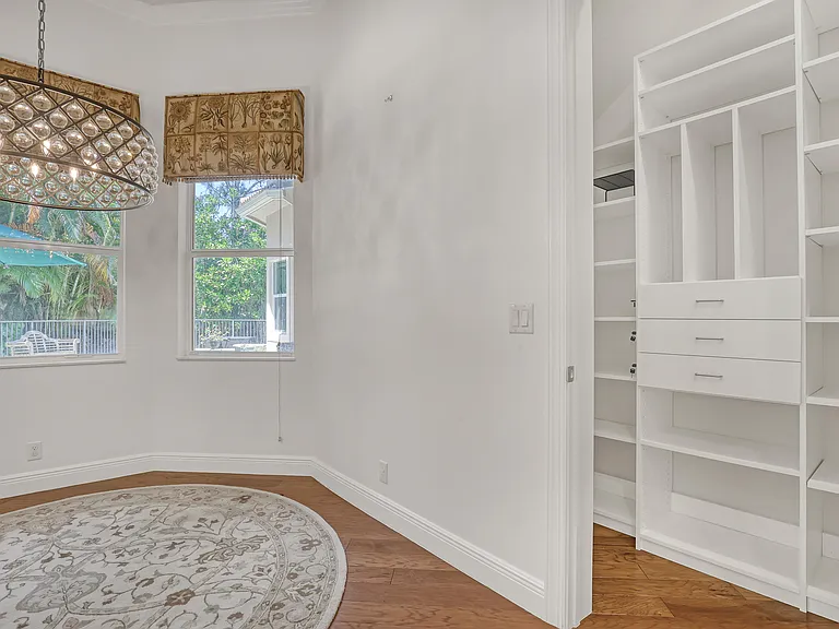 6464 Bellamalfi St — Photo 13