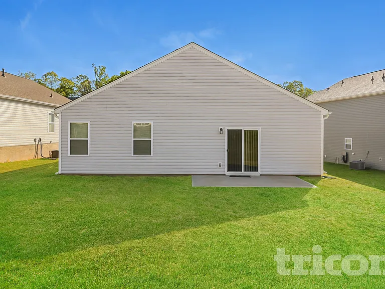 250 Fenwick Dr — Photo 14
