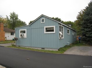 9722 Ventura Ct, Algonac, MI 48001