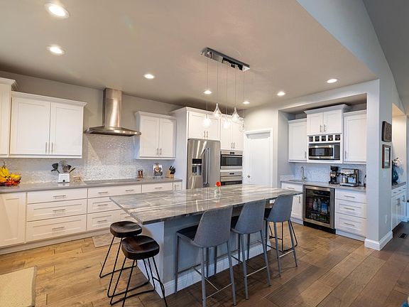 Coffee Bar, beverage center. Cooking has never looked this fun.