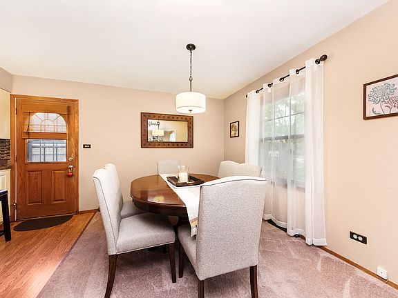 5th image of 222 Willard Pl