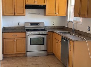 707 Johnson Dr, Richmond, CA 94806