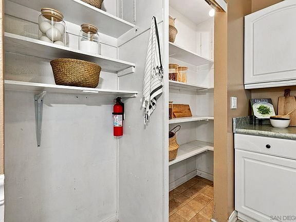 5th image of 9859 Mission Vega Rd Unit 1