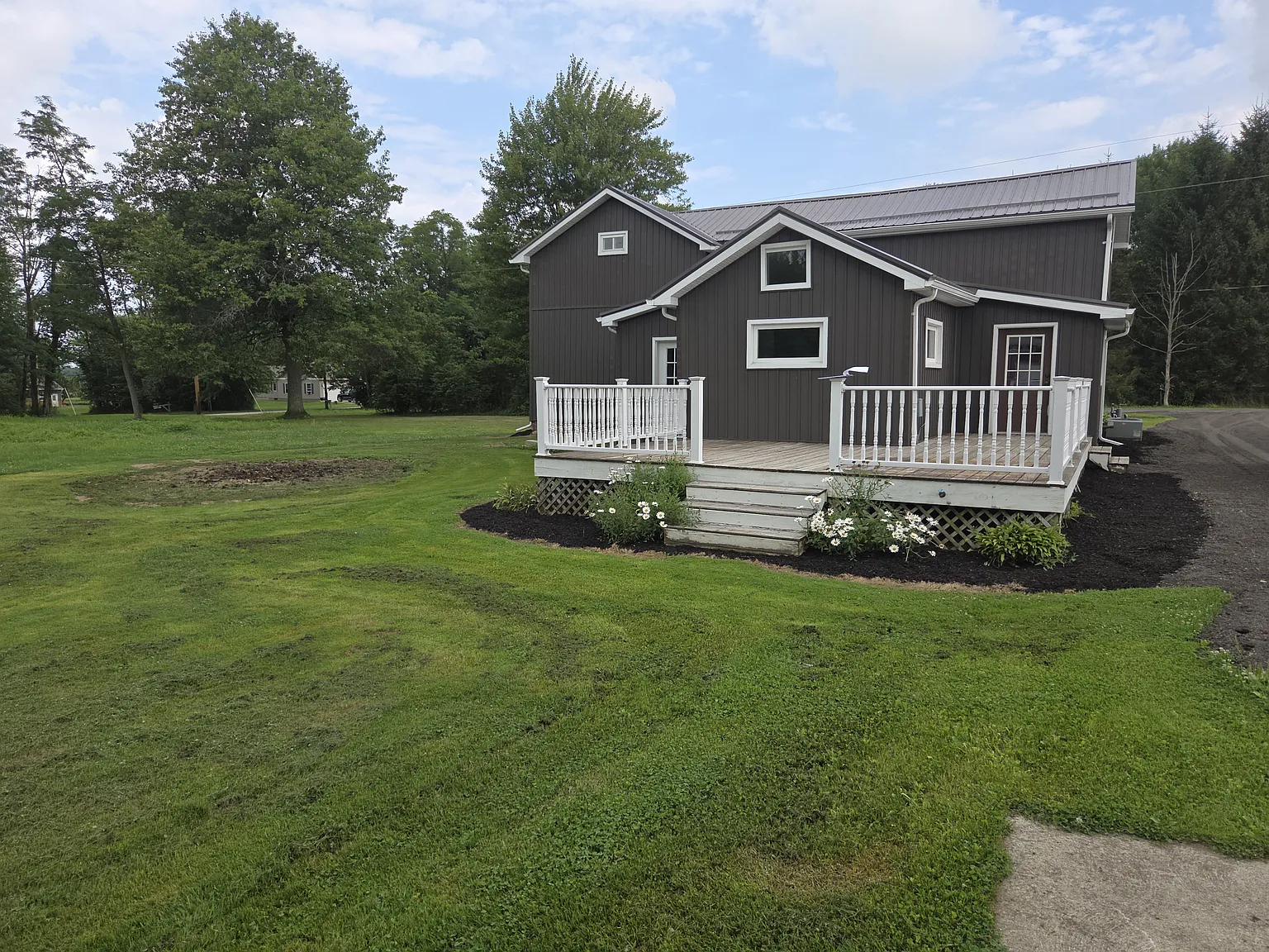 3 bed, 2.5 bath, 1786 sqft, $2,300 — Photo 4