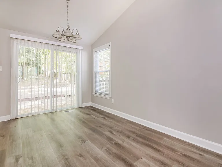 415 Belmellen Ct — Photo 8