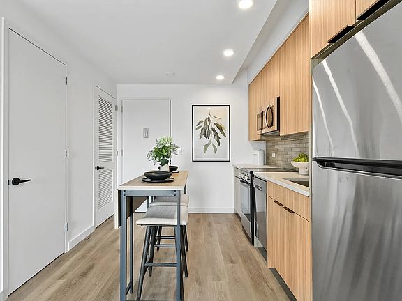 2nd image of 336 Douglass St #10A