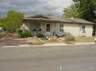 1104 E Live Oak St, Burnet, TX 78611