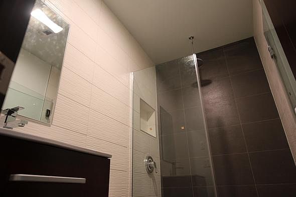 2nd image of 250 Tompkins Ave #2
