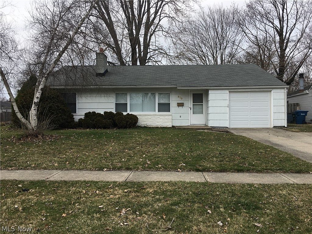 370 Race St, Berea, OH 44017 Zillow