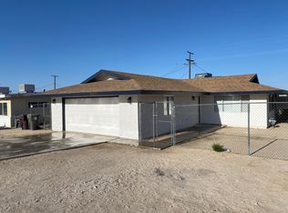 6329 Smoke Tree Ave, Twentynine Palms, CA 92277