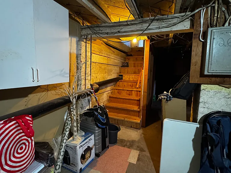 26 Newman St — Photo 8
