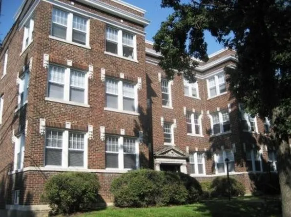 6337 N Rosebury Ave, Saint Louis, MO 63105