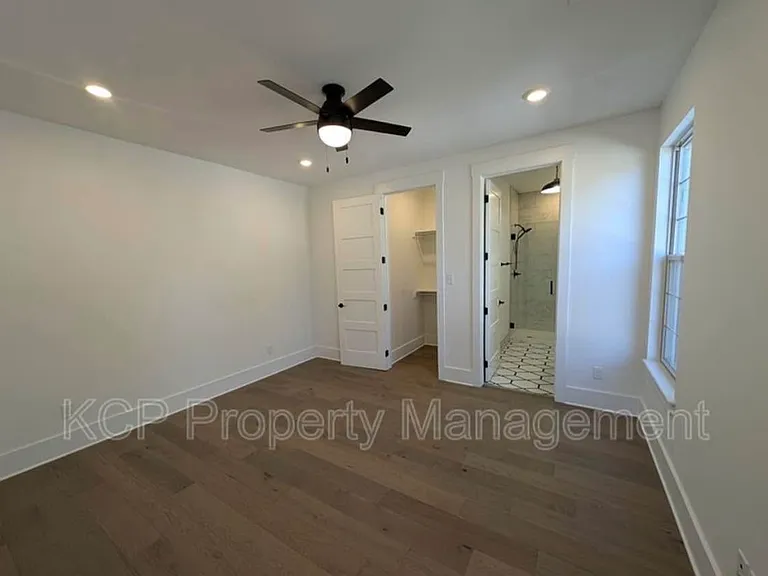1813 N Garland Ave #1 — Photo 9