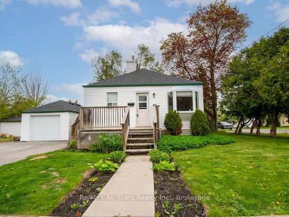 32 Adelaide St S, Kawartha Lakes, ON K9V 3J7