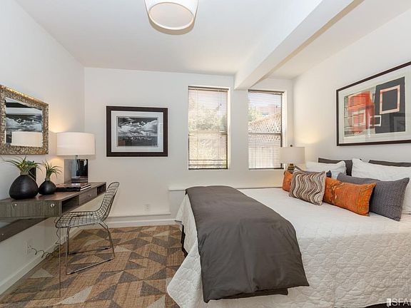 3rd image of 1529A Beach St