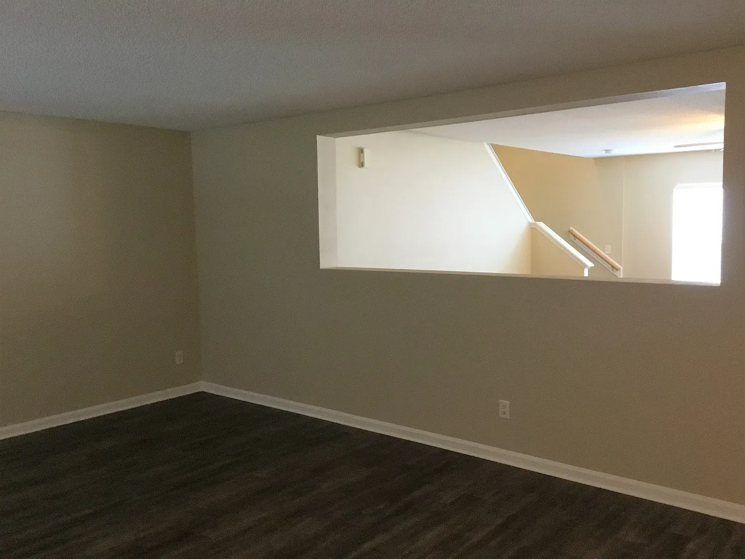 4 bed, 2.5 bath, 2635 sqft, $2,485 — Photo 3