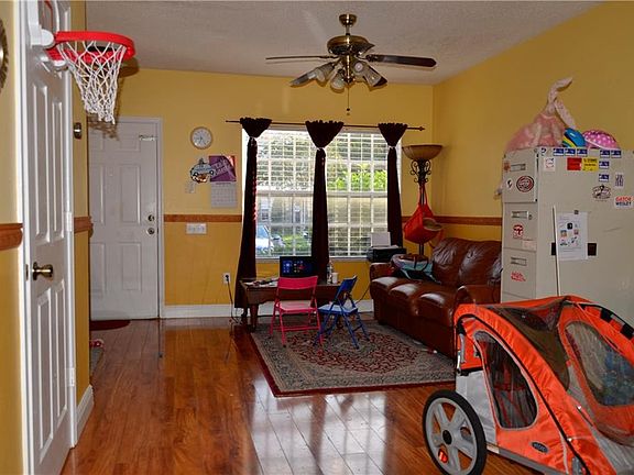 4th image of 12343 Berkeley Square Dr
