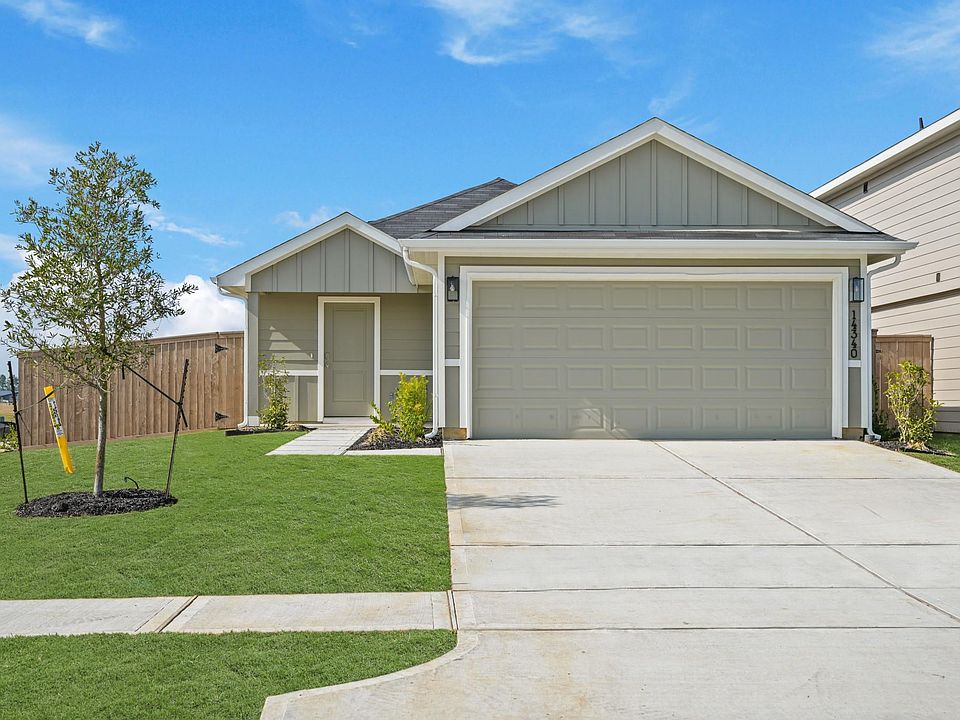 1st image of 14340 Leafy Willow Dr