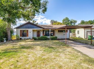 11 Donald Ct, Hurst, TX 76053