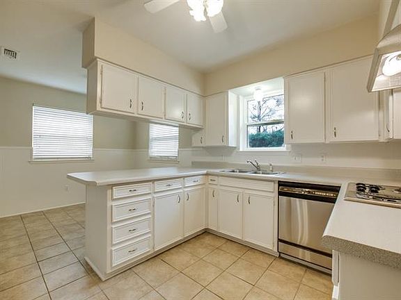5th image of 7562 Terry Dr