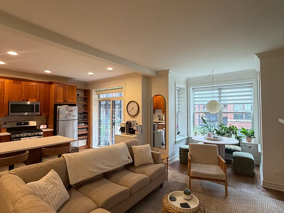2711 N Mildred Ave #1B