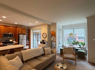 2711 N Mildred Ave APT 1B, Chicago, IL 60614