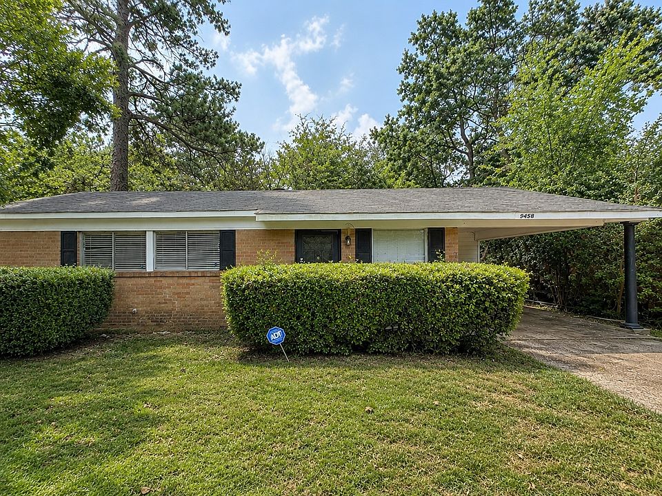 1st image of 9458 Woodcrest Dr