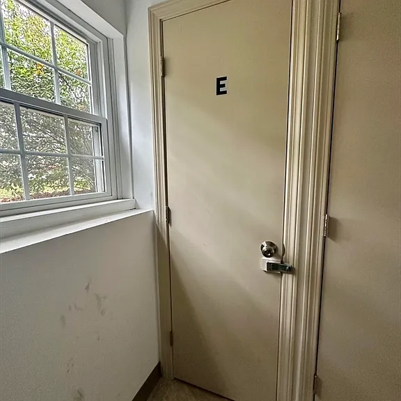 7 Maple Crest Cir #E — Photo 14
