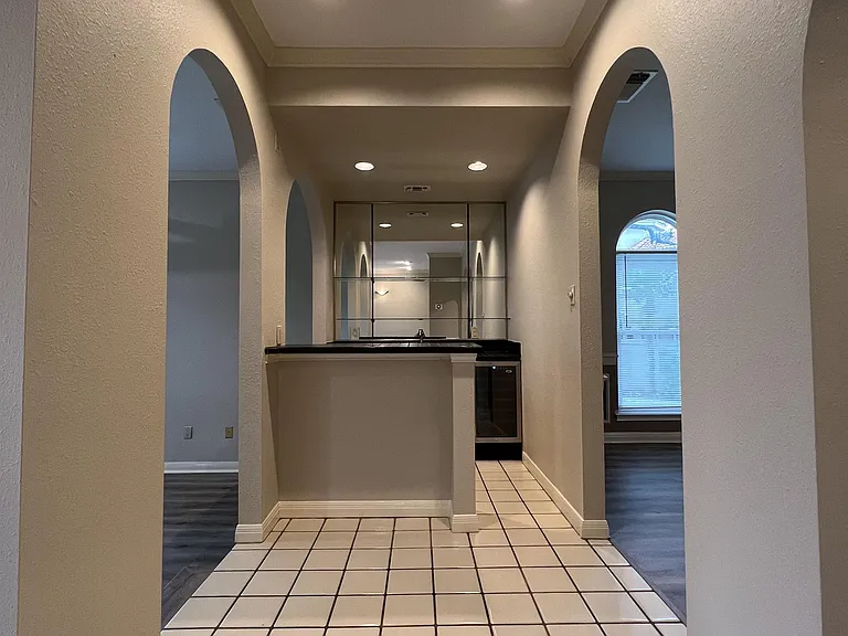 19215 Tanoan — Photo 11