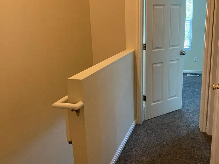 569 N 200 W — Photo 11
