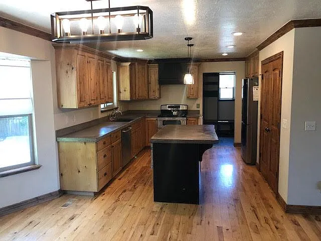4036 Quail Ridge Dr — Photo 2