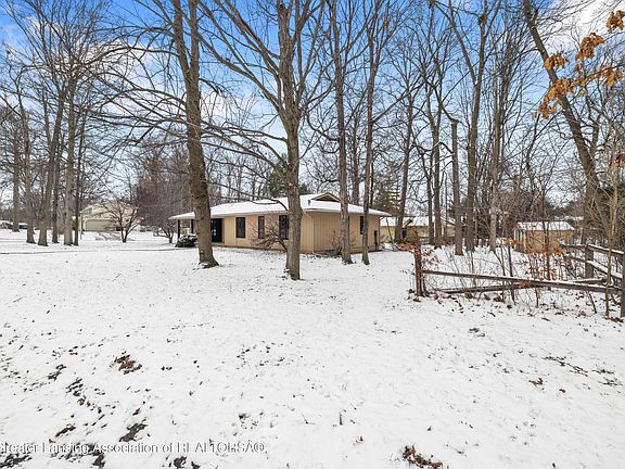 4th image of 6923 Soapstone Dr