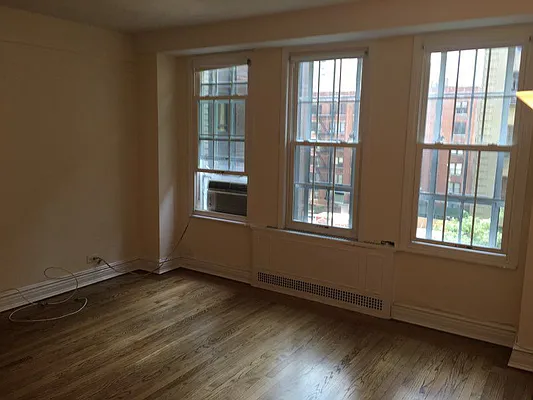 Rented by McDonagh Real Estate | media 2