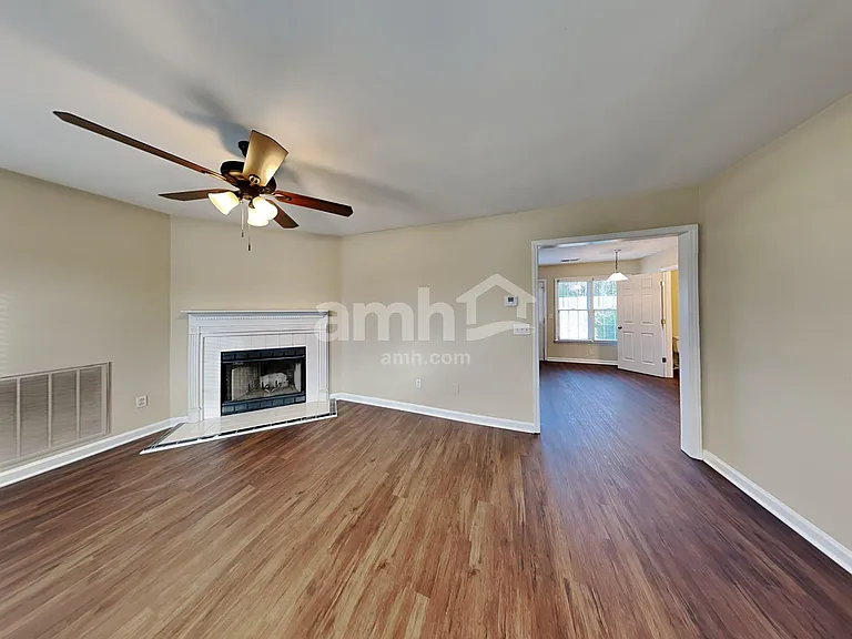 3700 Whitley Ct — Photo 7