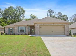 755 Magnolia Point Cir, Pearl, MS 39208