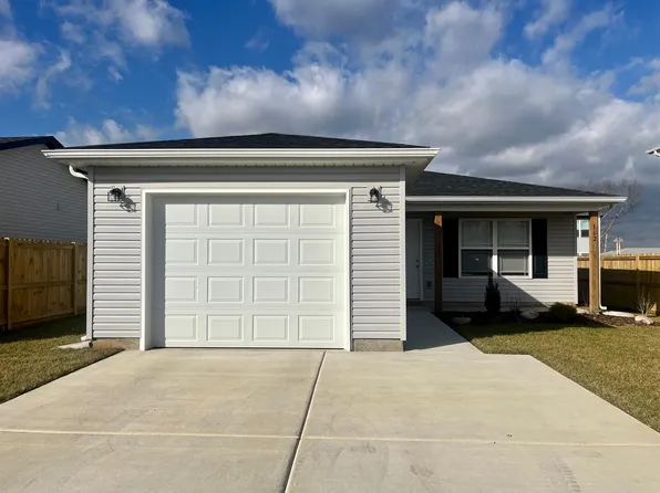 162 Oakwood Estates Court, Hollister, MO 65672