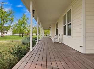 5200 Country Farms Ln, Anderson, CA 96007