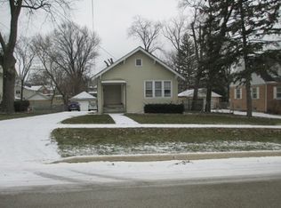 237 W Harding Rd, Lombard, IL 60148